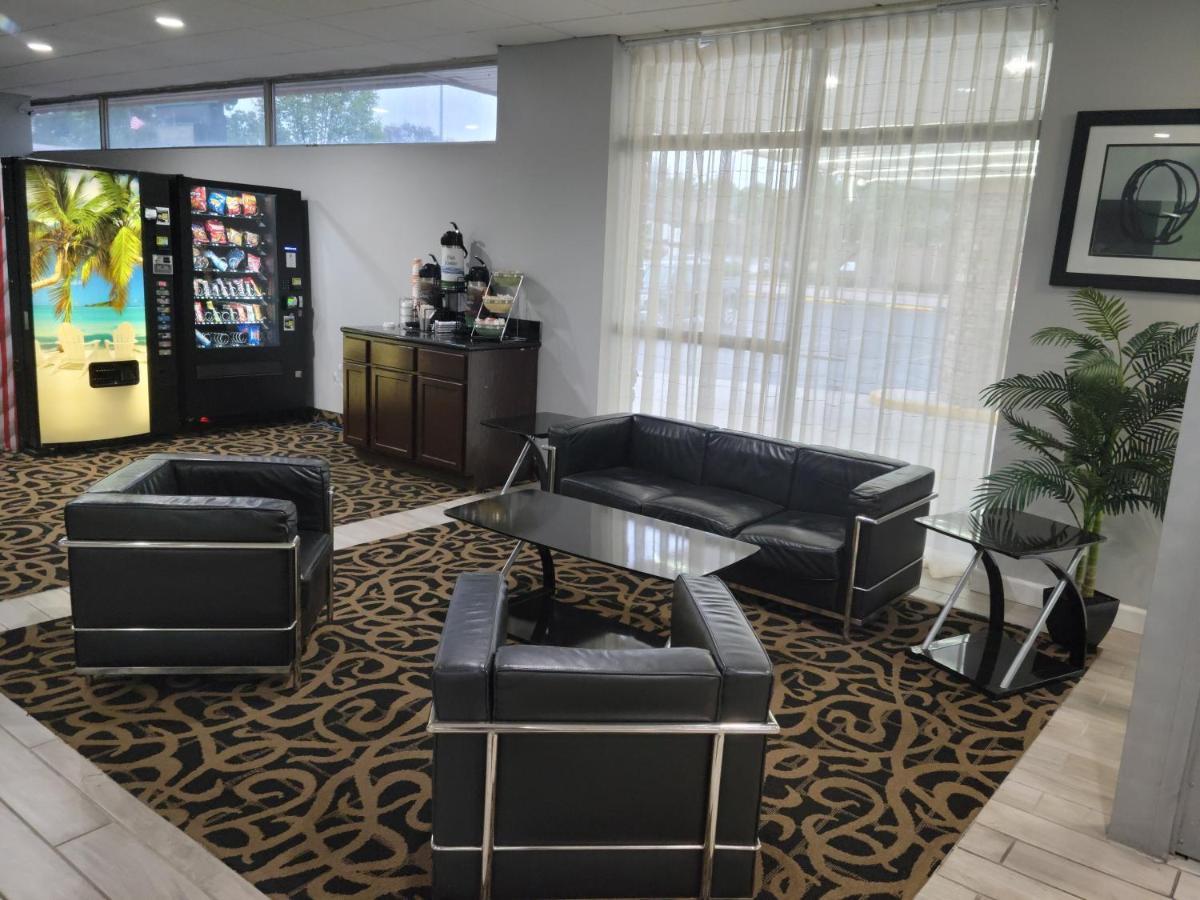 Quality Inn Terre Haute University Area Bagian luar foto
