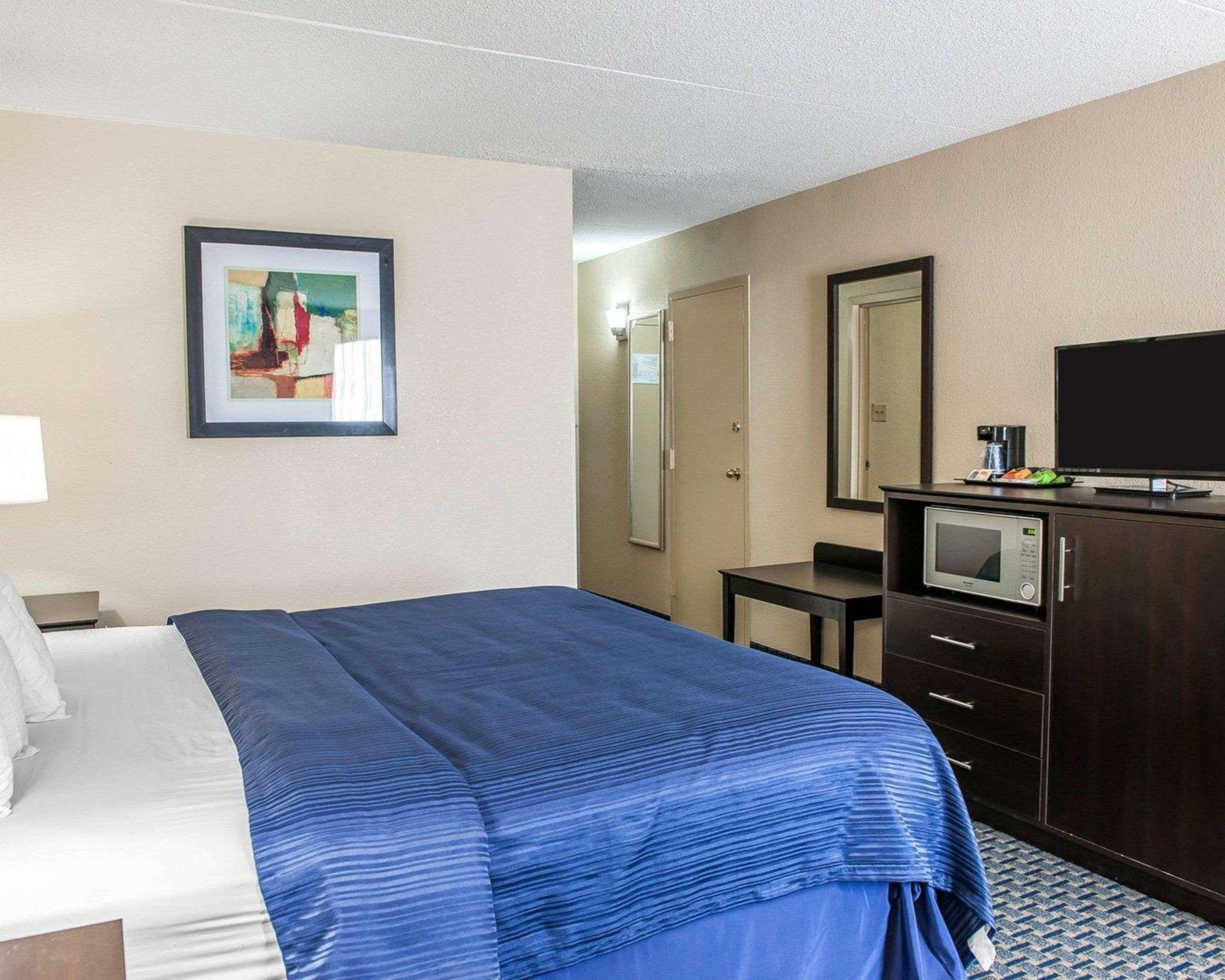 Quality Inn Terre Haute University Area Bagian luar foto