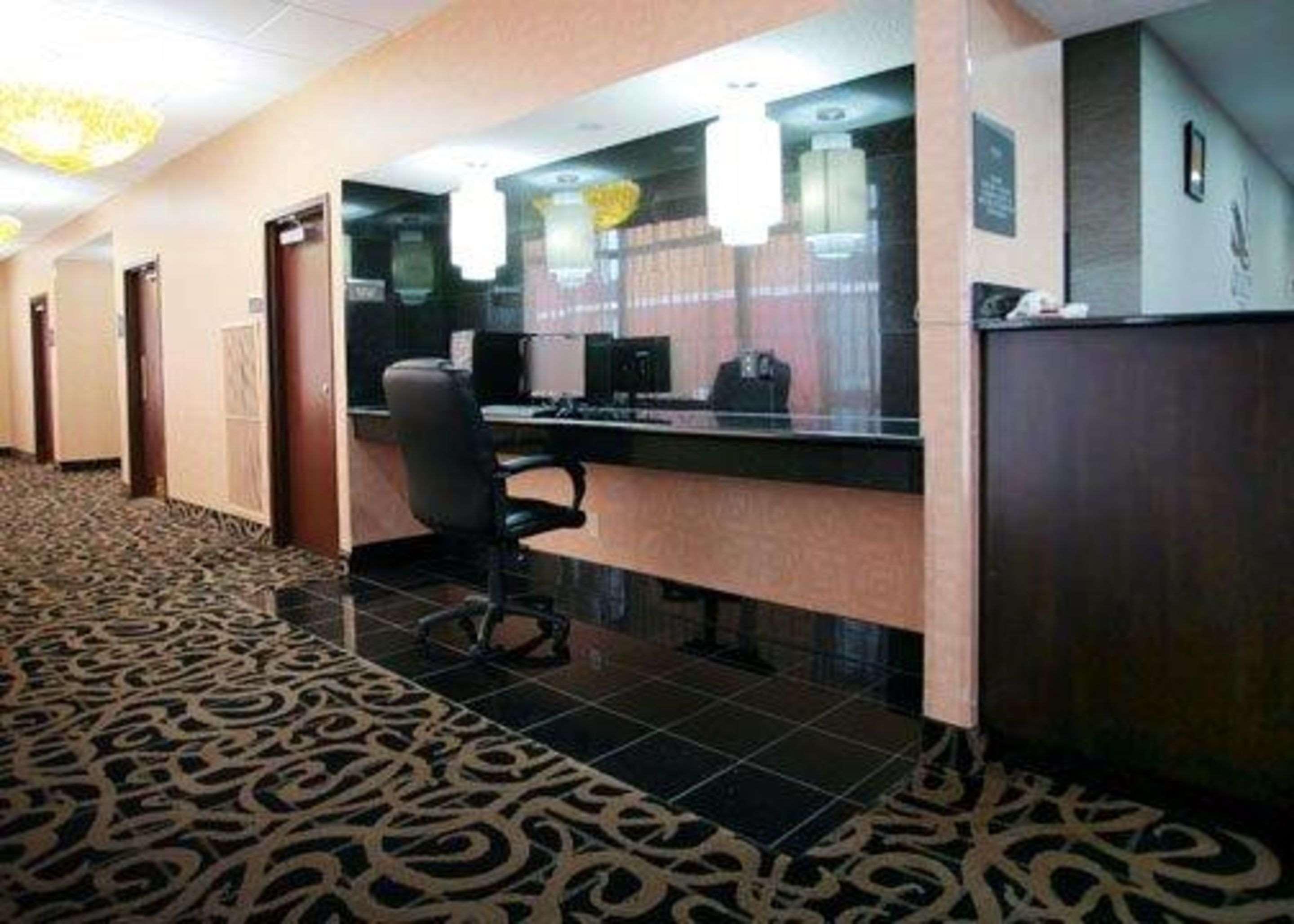 Quality Inn Terre Haute University Area Bagian luar foto