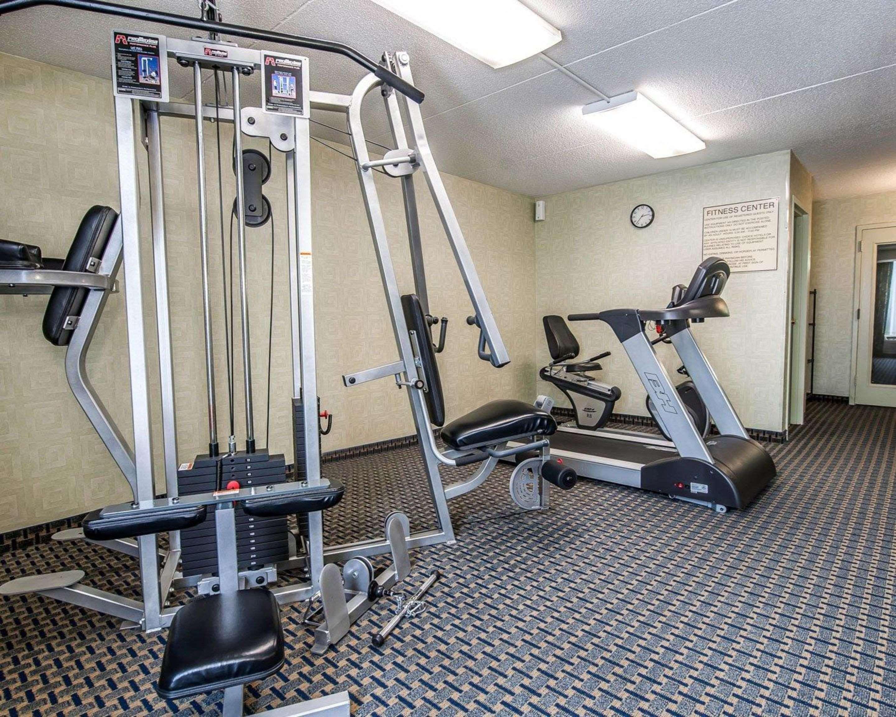 Quality Inn Terre Haute University Area Bagian luar foto